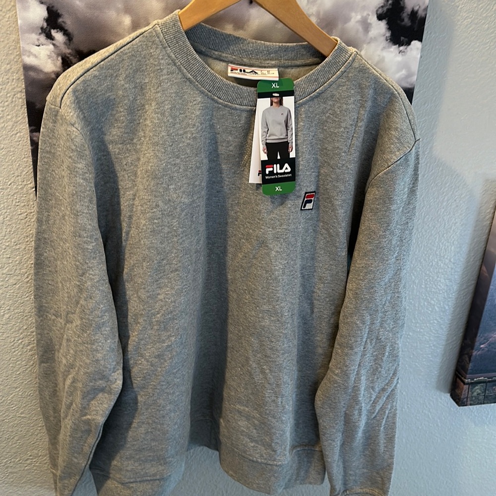 New with tags gray Fila sweatshirt
